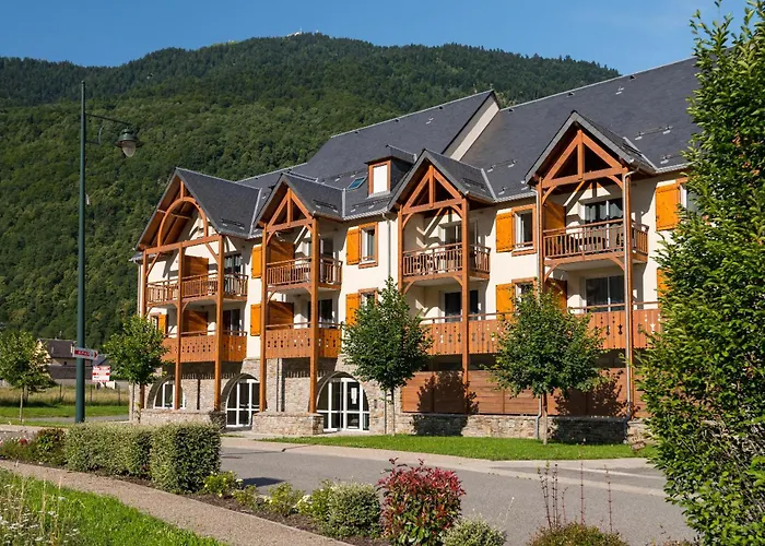 Lagrange Le Belvedere 4* Saint-Mamet